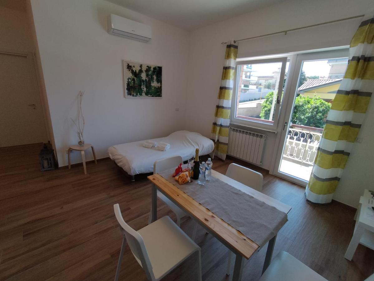Viriamo House Roma Apartment Acilia Exterior foto
