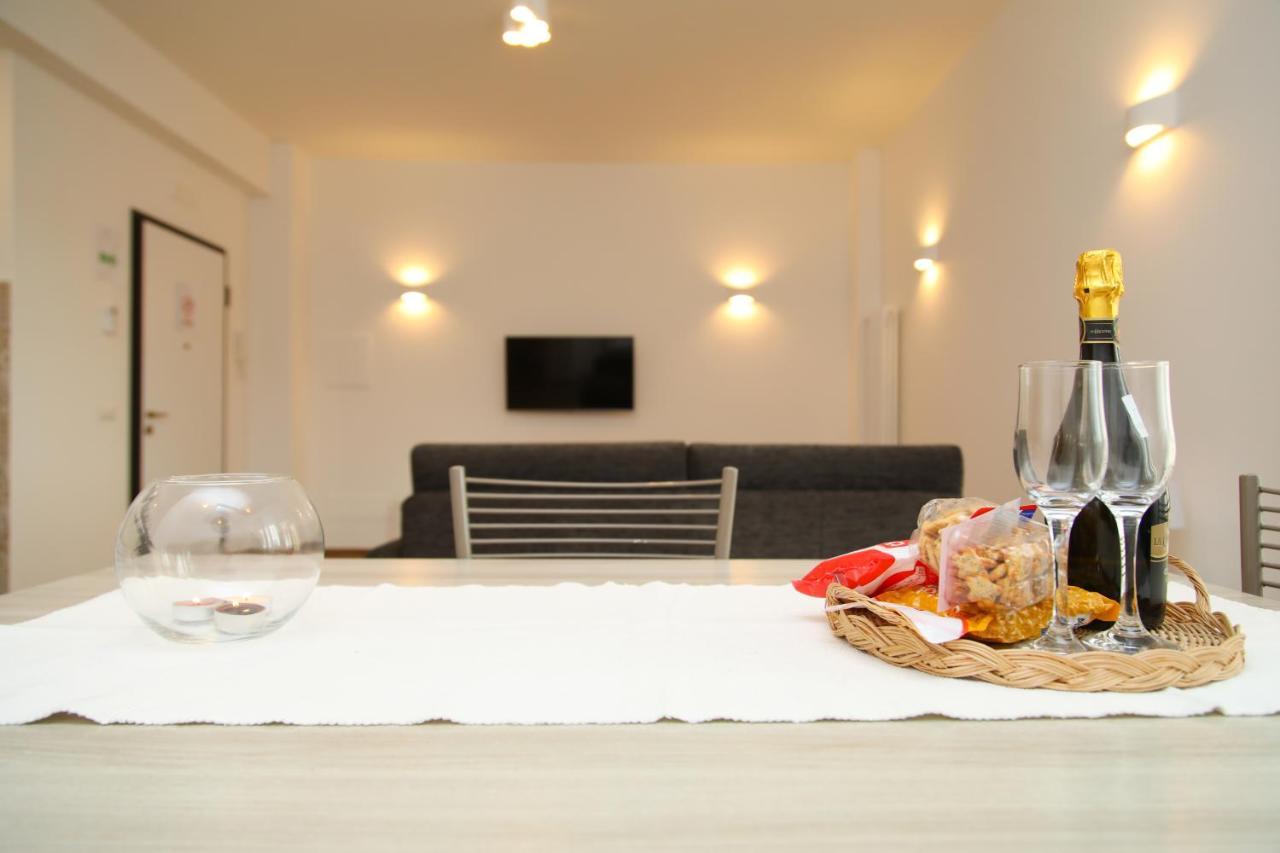Viriamo House Roma Apartment Acilia Exterior foto